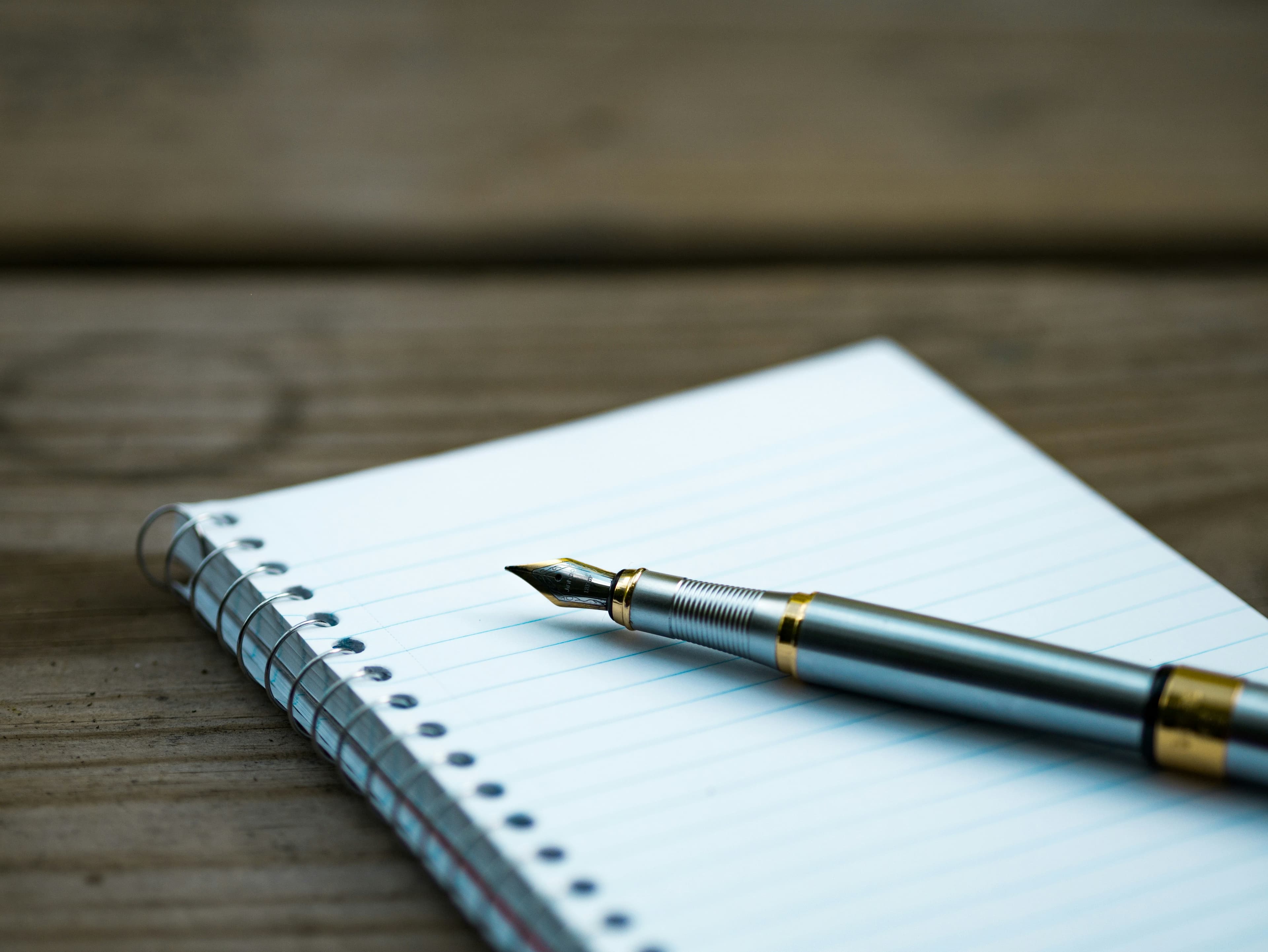 Plume et carnet